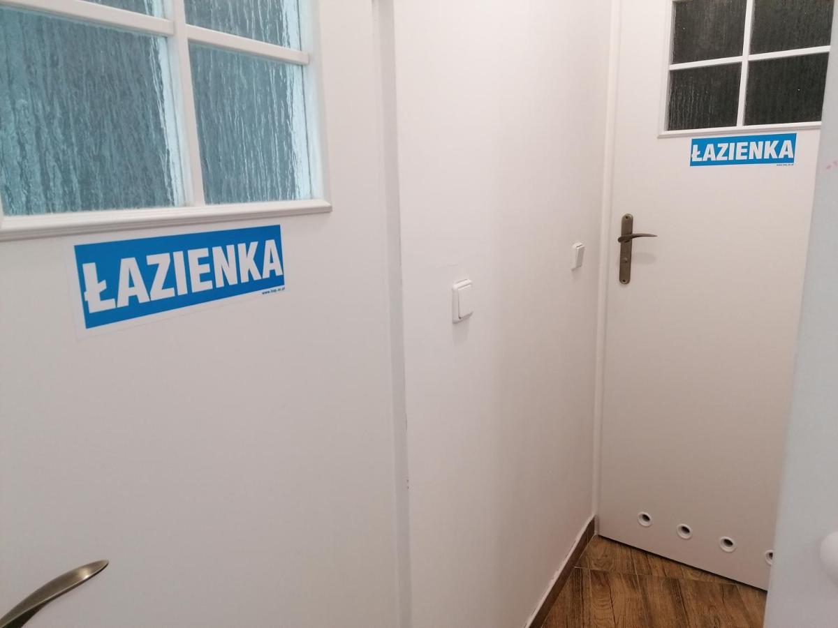Hostel Tulip - Pokój 1 ze wspólną łazienką i kuchnią Szczecin Zewnętrze zdjęcie