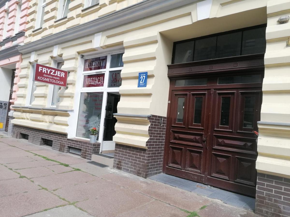 Hostel Tulip - Pokój 1 ze wspólną łazienką i kuchnią Szczecin Zewnętrze zdjęcie