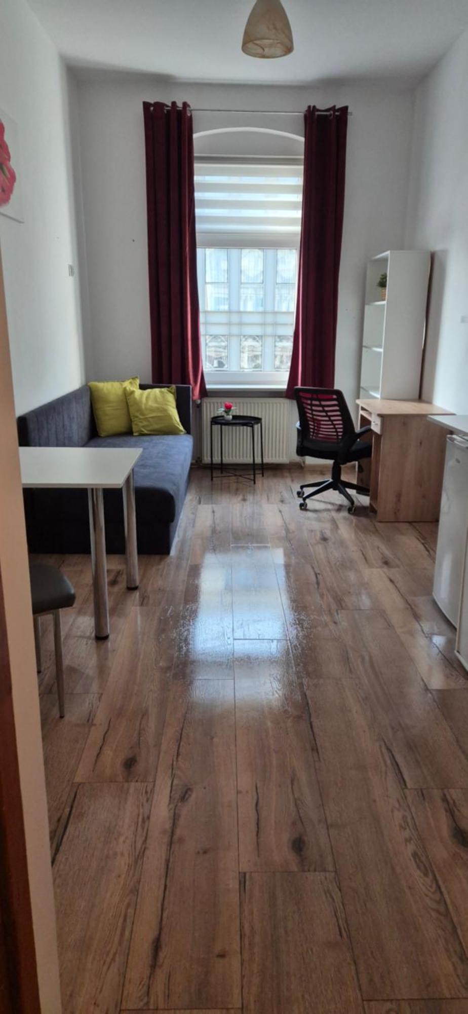 Hostel Tulip - Pokój 1 ze wspólną łazienką i kuchnią Szczecin Zewnętrze zdjęcie